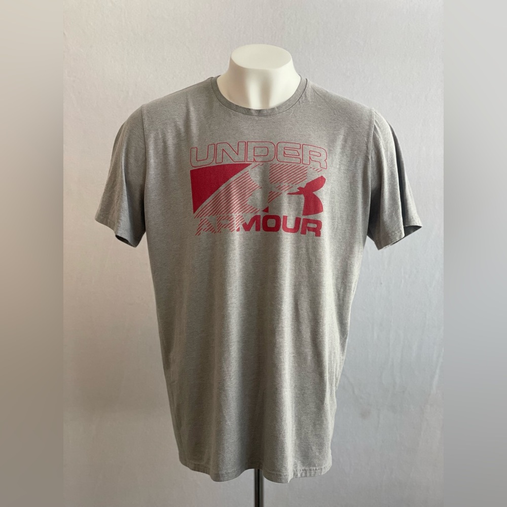 Under Armour men’s shirt